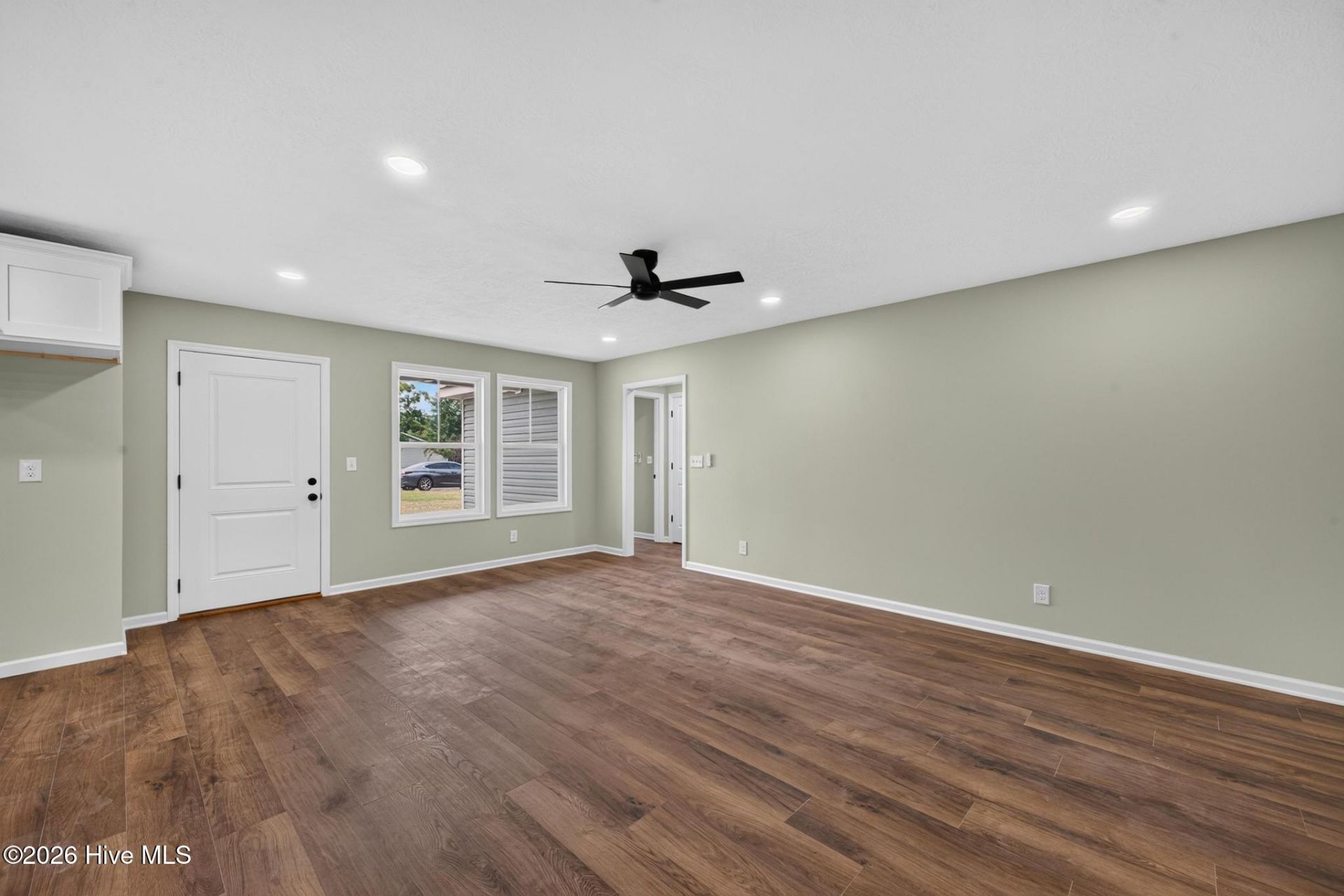 313 Fairway Drive Photo 9