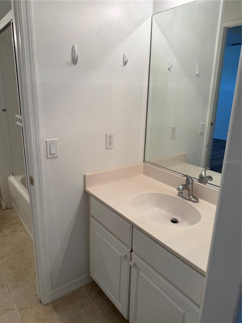 6952 Prosperity Circle, Unit 408, Sarasota, FL 34238 Photo
