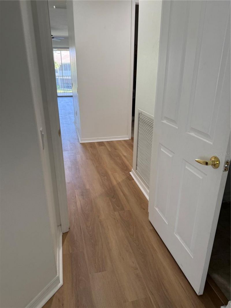 6952 Prosperity Circle, Unit 408, Sarasota, FL 34238 Photo