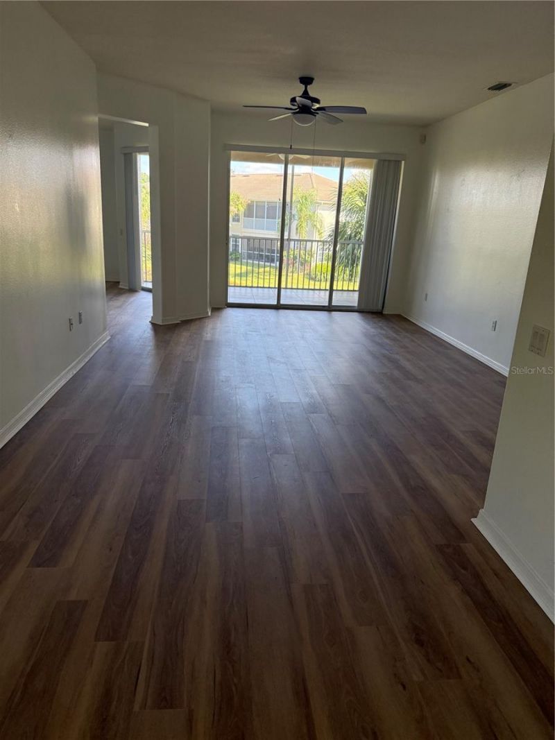 6952 Prosperity Circle, Unit 408, Sarasota, FL 34238 Photo