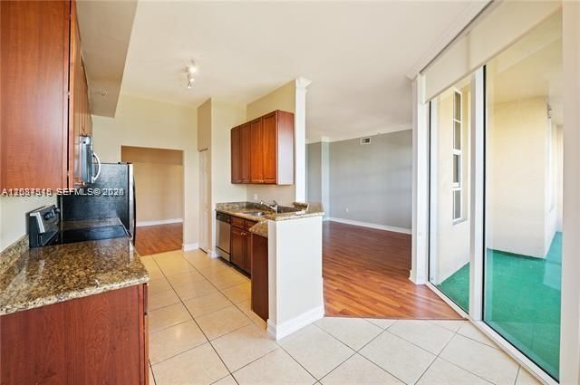 3001 NE 185th St , Unit 615, Aventura, FL 33180 Photo
