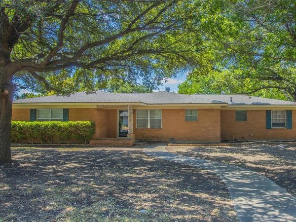 400 Randle Drive , Woodway, TX 76712