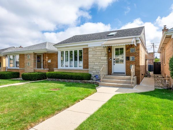 7315 N Oconto Avenue , Chicago, IL 60631
