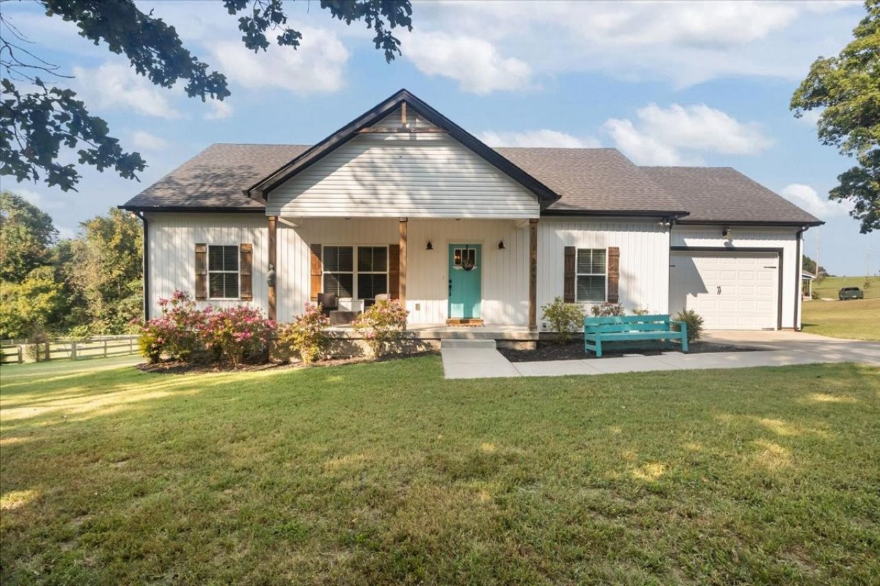 3697 Bowker Rd , Charlotte, TN 37036 Main Photo