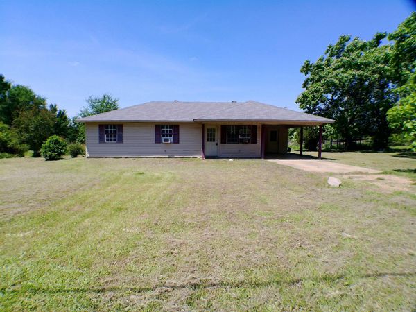 1306 Nevada 261 , Prescott, AR 71857