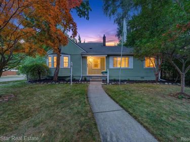 2284 Columbia Road, Berkley, Mi 48072
