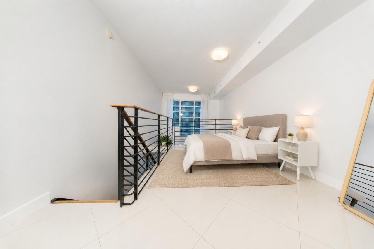60 SW 13th Street, Unit 1418, Miami, FL 33130 Photo