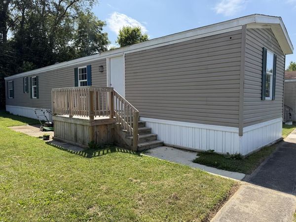 63 Colony Drive, Fredericktown, OH 43019