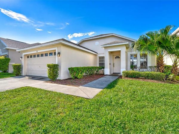136 TROON CIRCLE , DAVENPORT, FL 33897