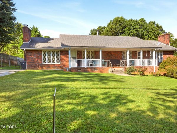 2913 Knox Lane, Knoxville, TN 37917