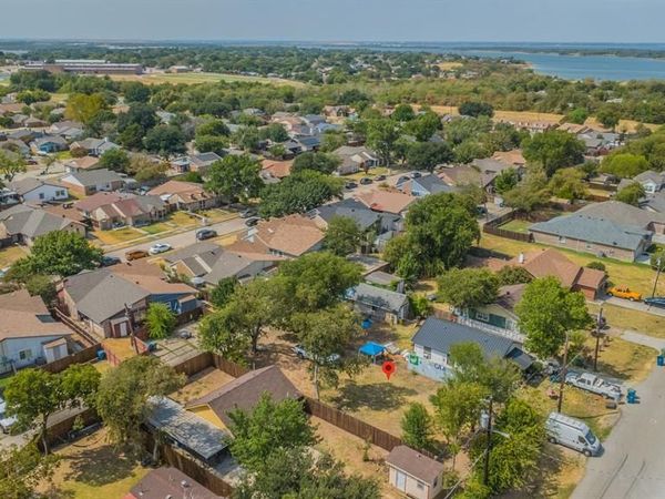 4534 W Lake Highlands Drive, The Colony, TX 75056