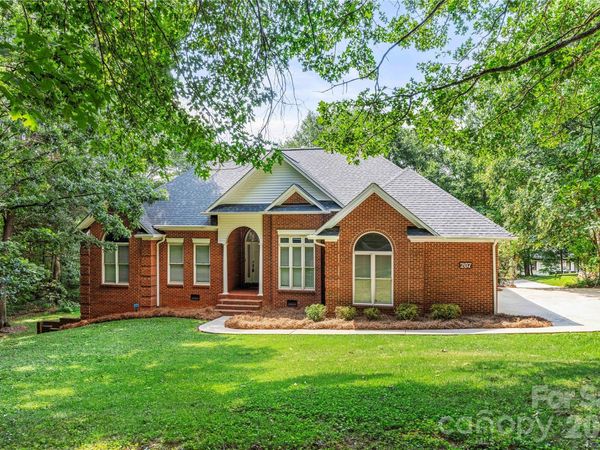 207 Hollow Road , Lincolnton, NC 28092
