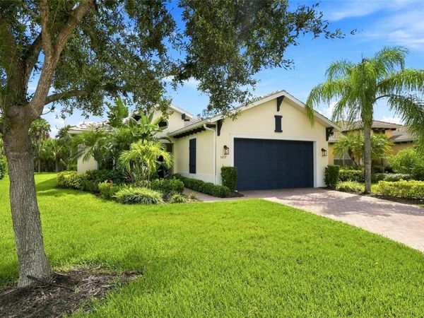 5057 LAKE OVERLOOK AVENUE, BRADENTON, FL 34208