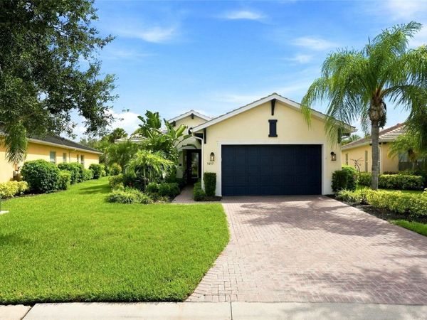 5057 LAKE OVERLOOK AVENUE, BRADENTON, FL 34208