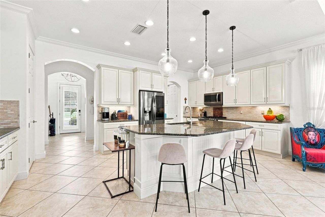5057 Lake Overlook Avenue, Bradenton, FL 34208 Photo