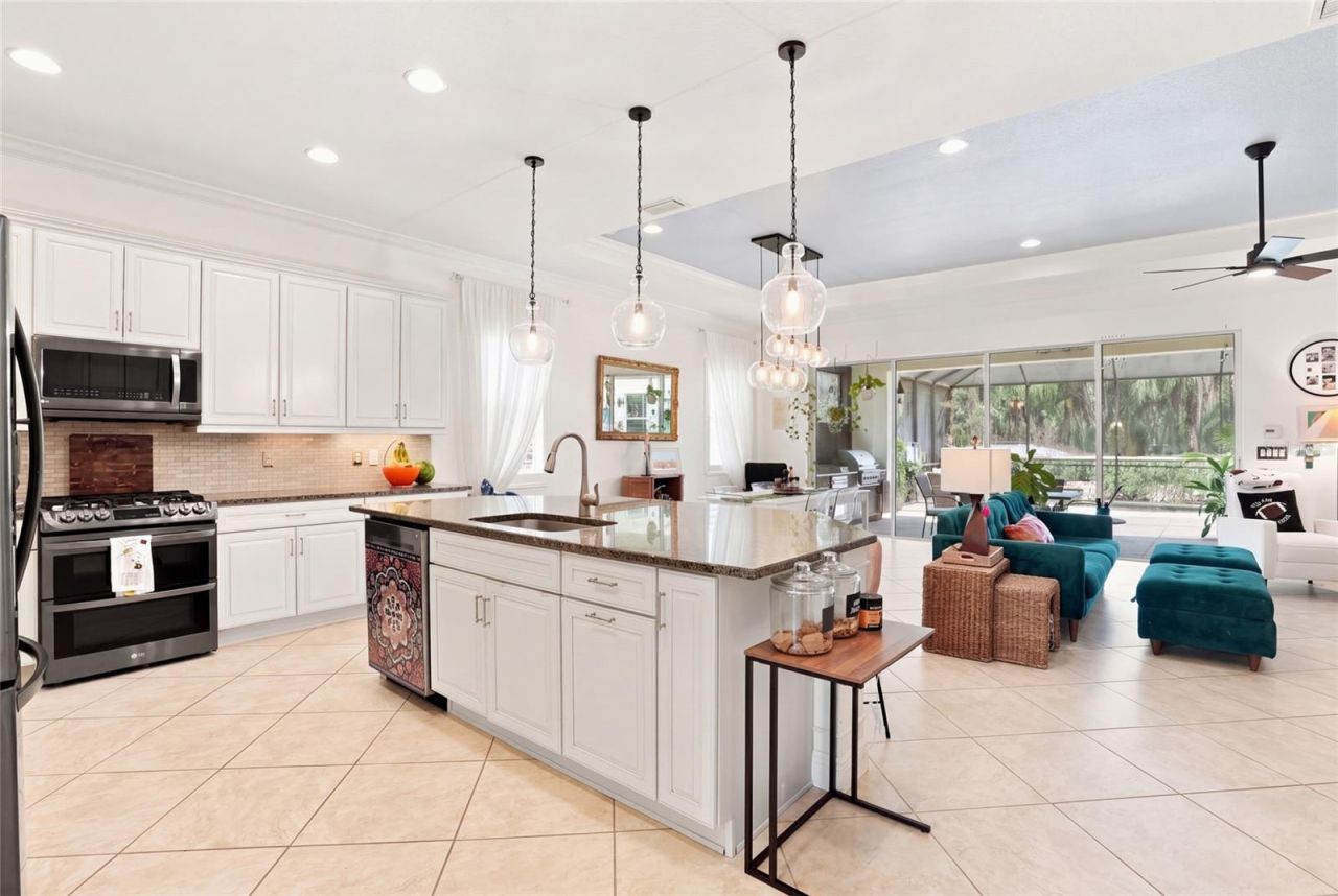 5057 Lake Overlook Avenue, Bradenton, FL 34208 Photo