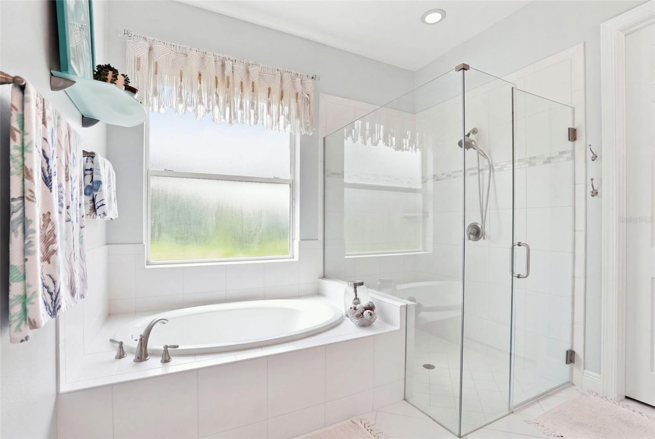5057 Lake Overlook Avenue, Bradenton, FL 34208 Photo