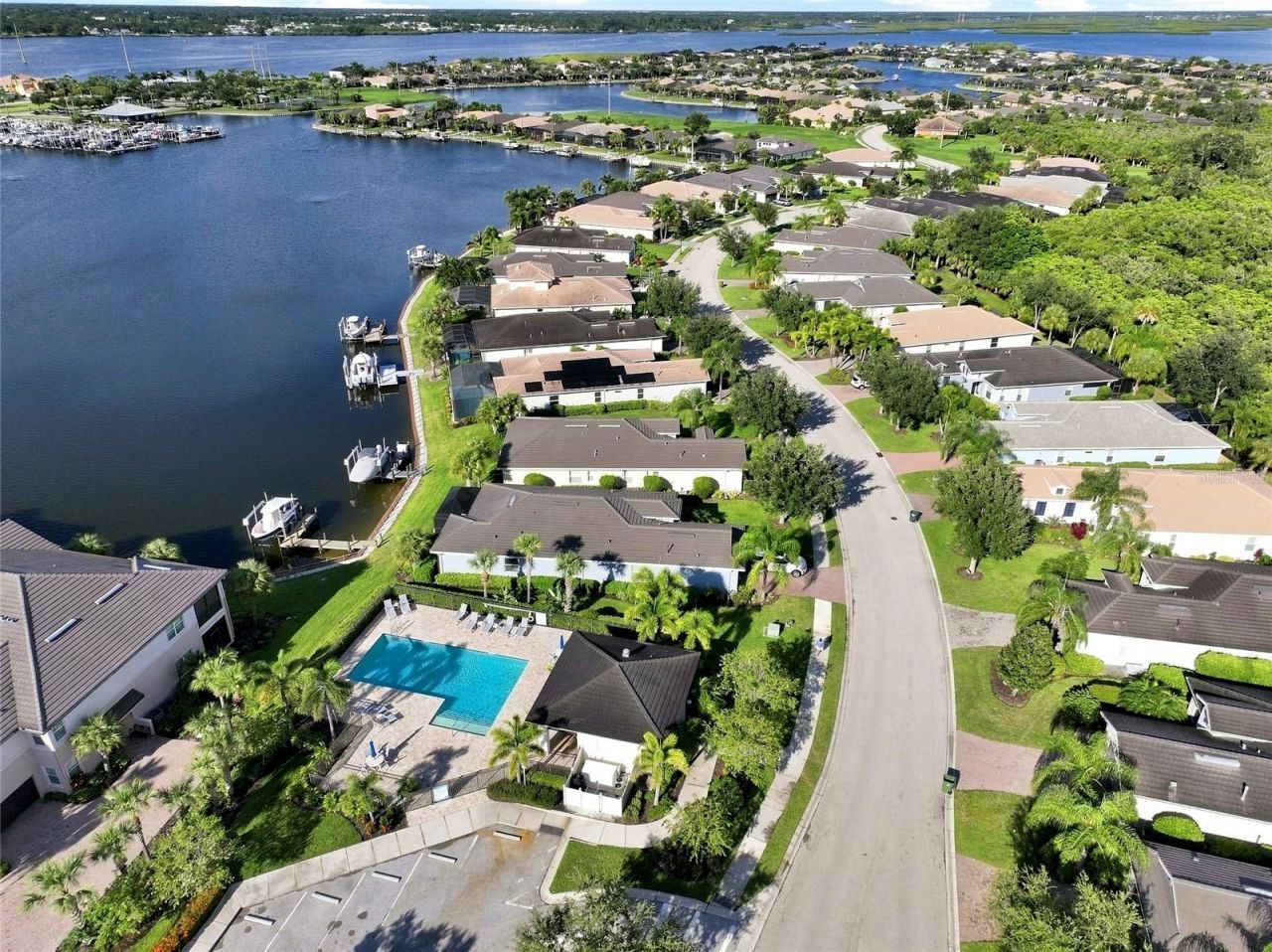 5057 Lake Overlook Avenue, Bradenton, FL 34208 Photo