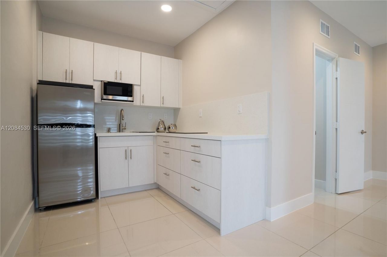 15225 SW 140th St, Unit B, Miami, FL 33196 Photo