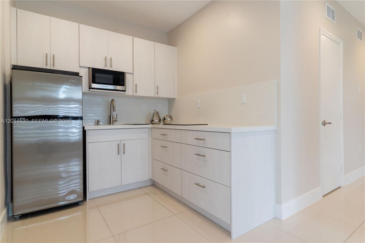15225 SW 140th St, Unit B, Miami, FL 33196 Photo