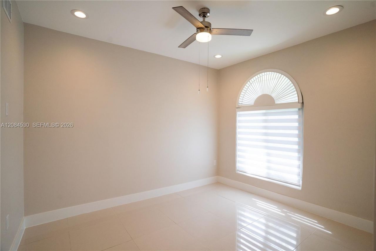 15225 SW 140th St, Unit B, Miami, FL 33196 Photo