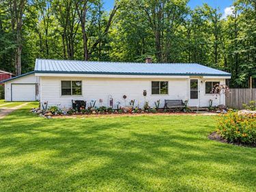 5891 Woodland Drive , Surrey Township, Mi 48632