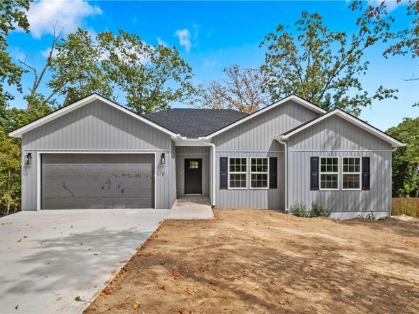 2 Eriboll Circle , Bella Vista, AR 72715