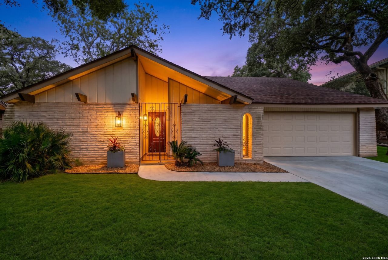 9311 Overton Rd, San Antonio, TX 78217 Main Photo
