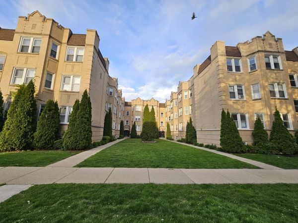 6543 N Francisco Avenue , Unit 2B, Chicago, IL 60645