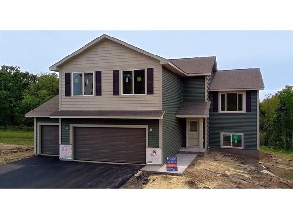 1216 West Locust, River Falls, WI 54022