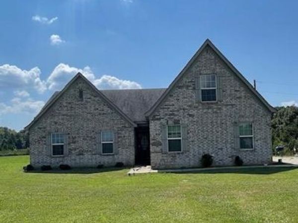 95 Squirrel Hollow Road, Holly Springs, MS 38635