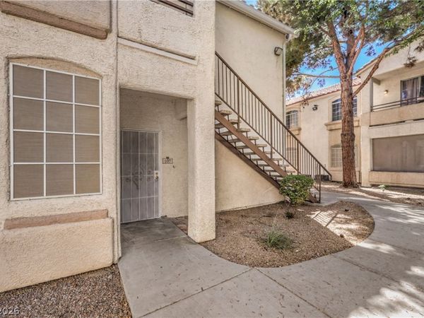 1300 S Arlington Street, Unit 107, Las Vegas, NV 89104
