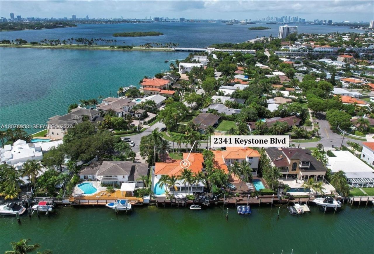 2341 Keystone Blvd, North Miami, FL 33181 Photo