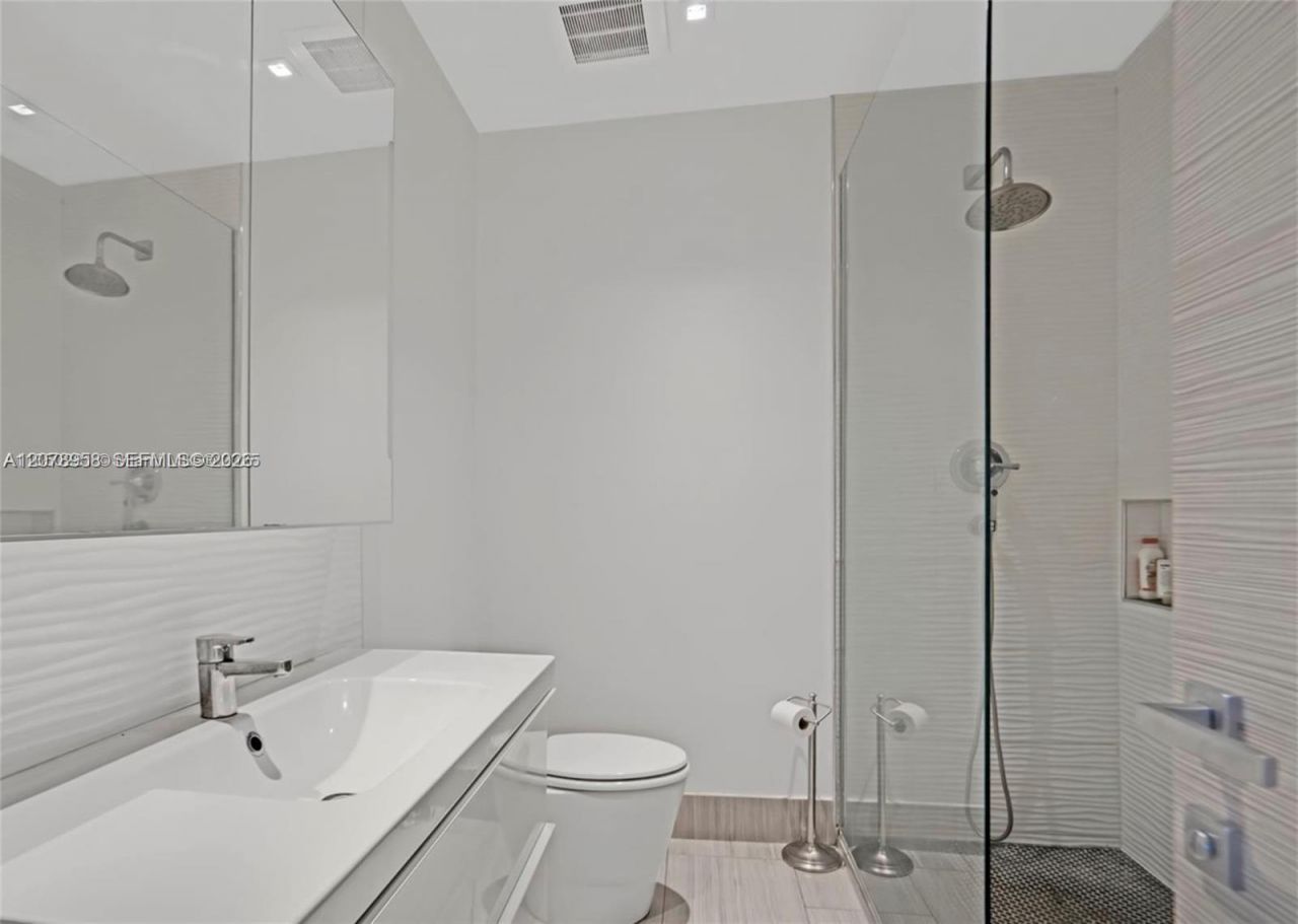 2341 Keystone Blvd, North Miami, FL 33181 Photo