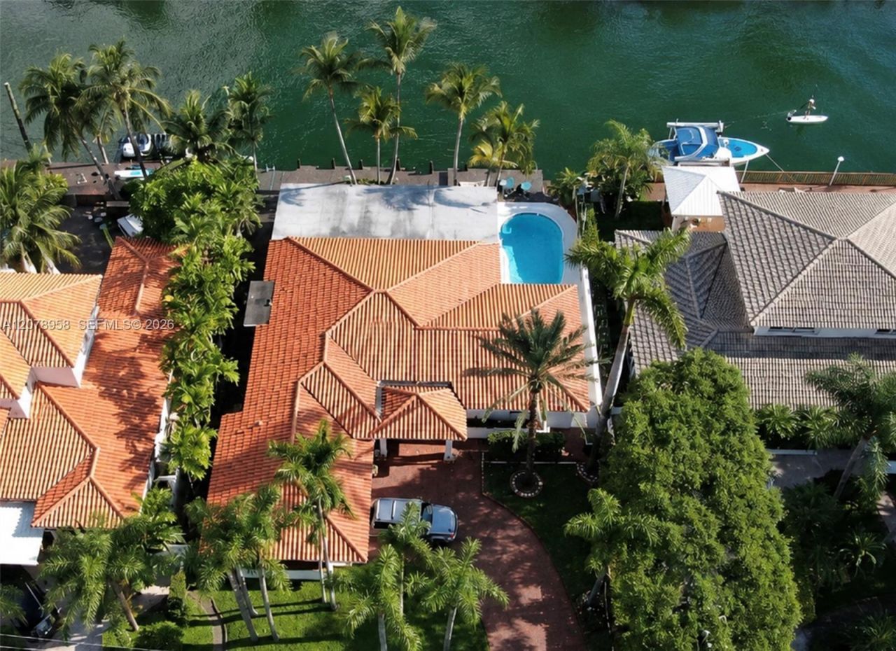 2341 Keystone Blvd , North Miami, FL 33181 Photo