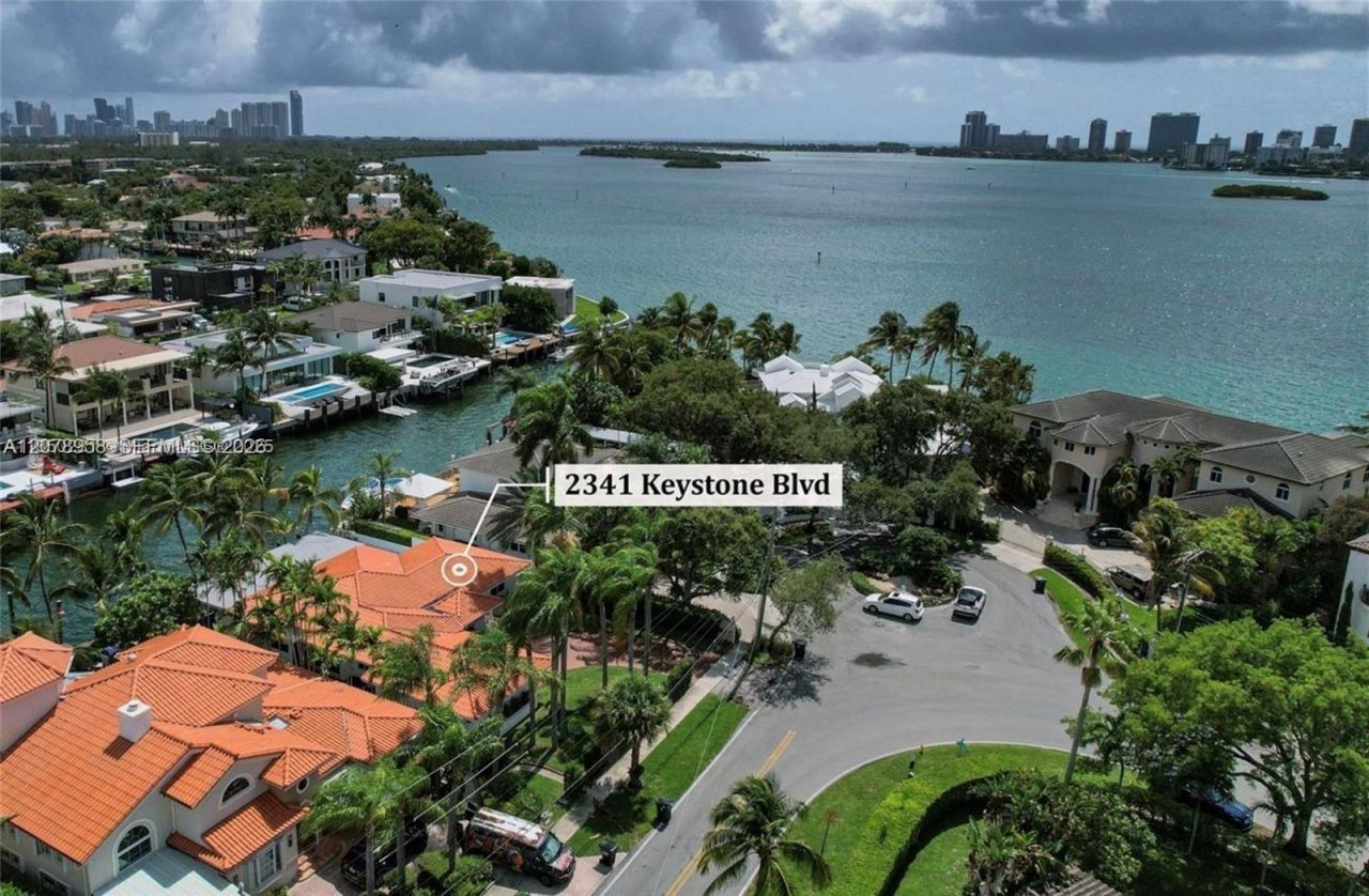 2341 Keystone Blvd, North Miami, FL 33181 Photo