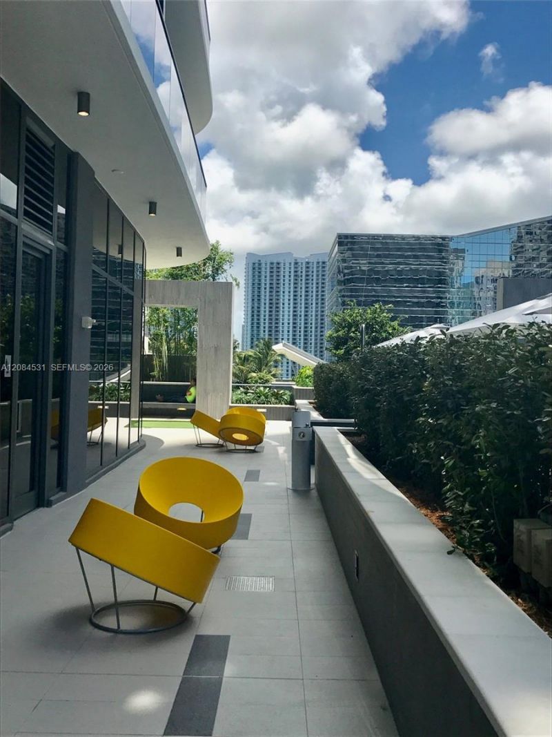 55 SW 9th St , Unit 2807, Miami, FL 33130 Photo