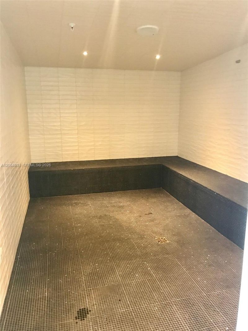55 SW 9th St , Unit 2807, Miami, FL 33130 Photo