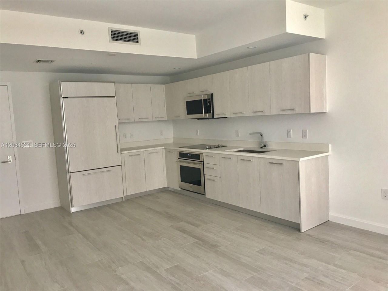 55 SW 9th St , Unit 2807, Miami, FL 33130 Photo