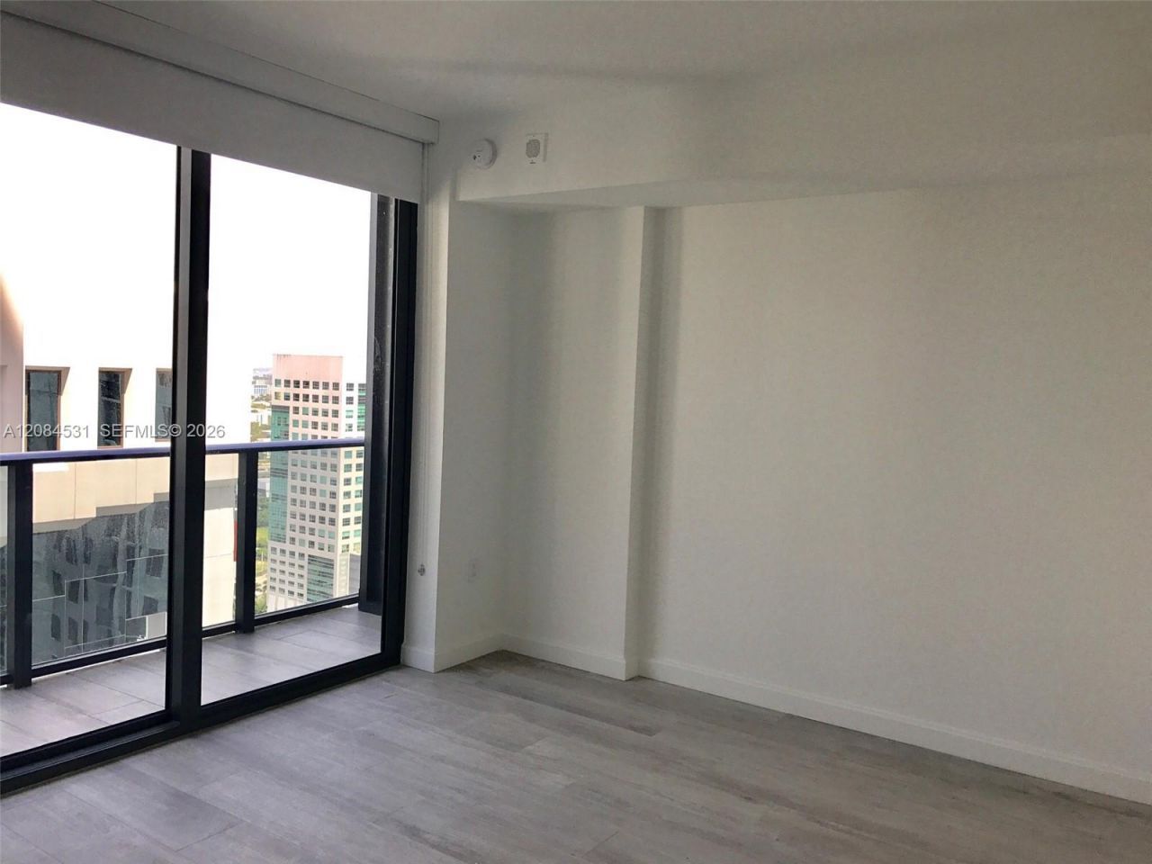 55 SW 9th St , Unit 2807, Miami, FL 33130 Photo
