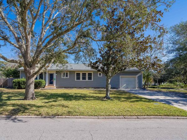 401 Zorayda Ave, St Augustine, FL 32080