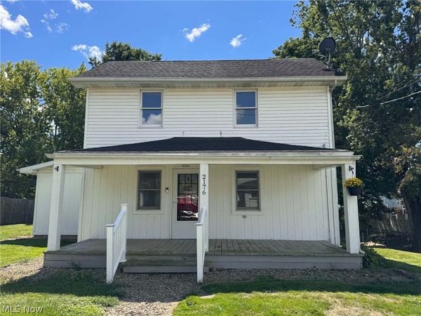 2176 Pine Street SE, East Sparta, OH 44626