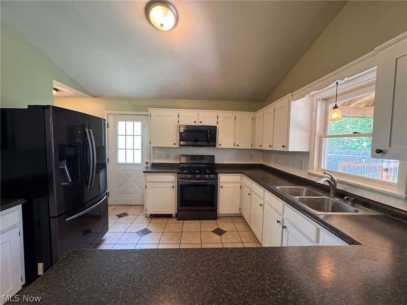 2176 Pine Street SE, East Sparta, OH 44626 Photo 8