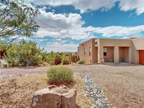 1 Via Optima , Santa Fe, NM 87507