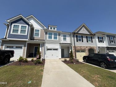 816 Channel Drop Loop, Zebulon, NC 27597