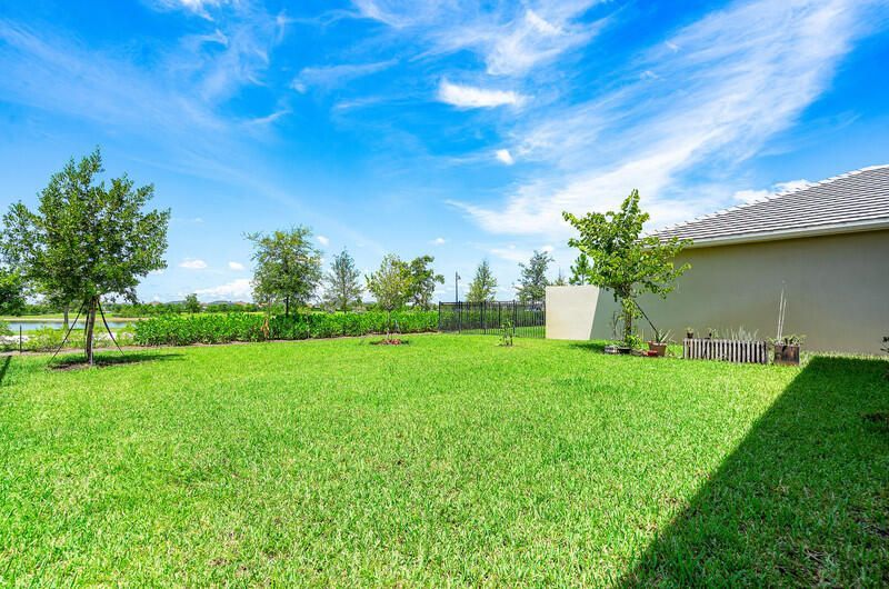 19552 Broad Shore Walk, Loxahatchee, FL 33470 Photo