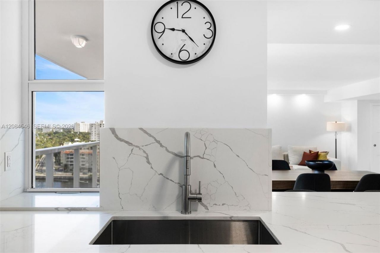 2401 Collins Ave, Unit 1508, Miami Beach, FL 33140 Photo