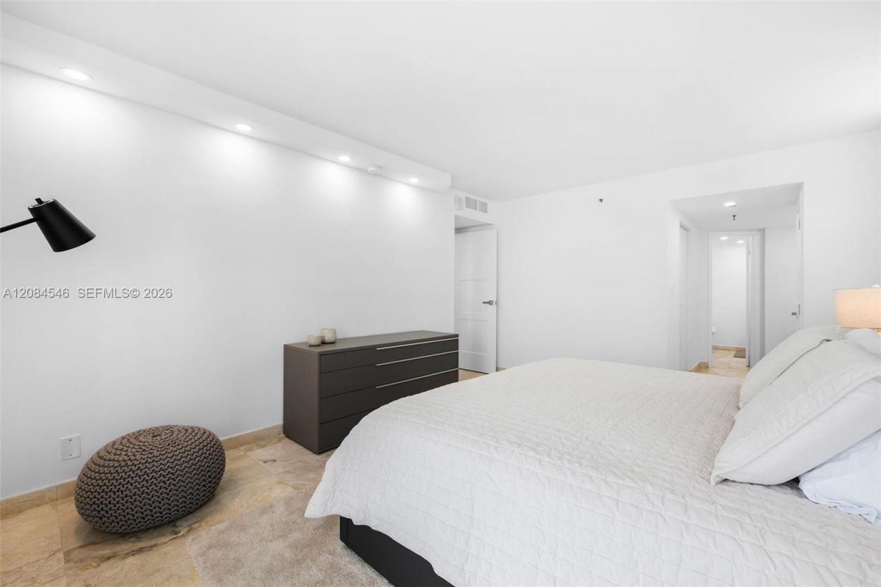 2401 Collins Ave, Unit 1508, Miami Beach, FL 33140 Photo