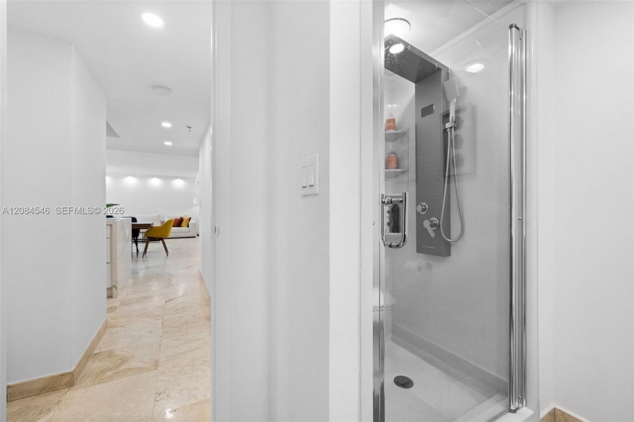 2401 Collins Ave, Unit 1508, Miami Beach, FL 33140 Photo