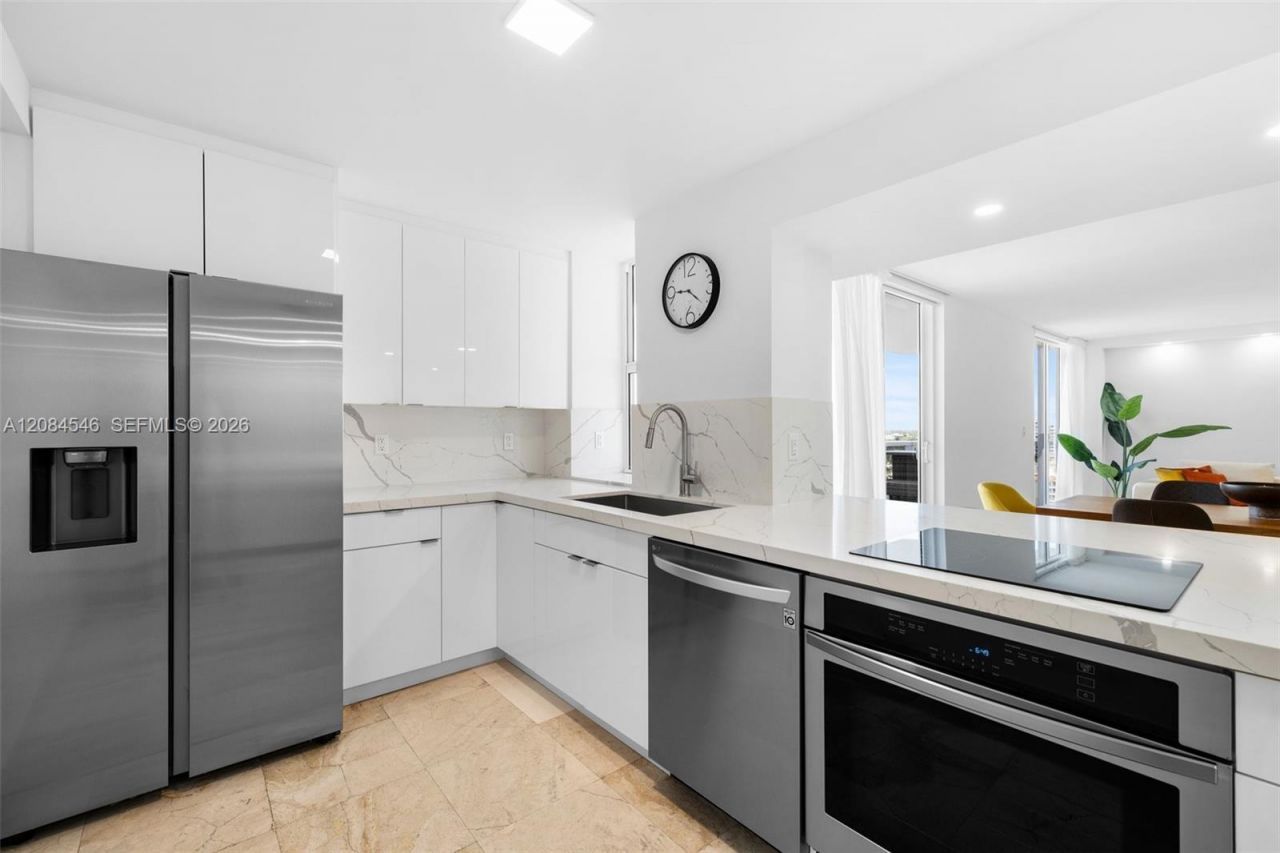 2401 Collins Ave, Unit 1508, Miami Beach, FL 33140 Photo